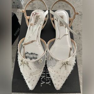 Badgley Mischka wedding flats